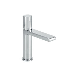 Toko | Mono Smooth Bodied Basin Mixer | Wash basin taps | BAGNODESIGN