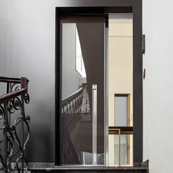 Vela | The sliding safety door | Entrance doors | Oikos – Architetture d’ingresso